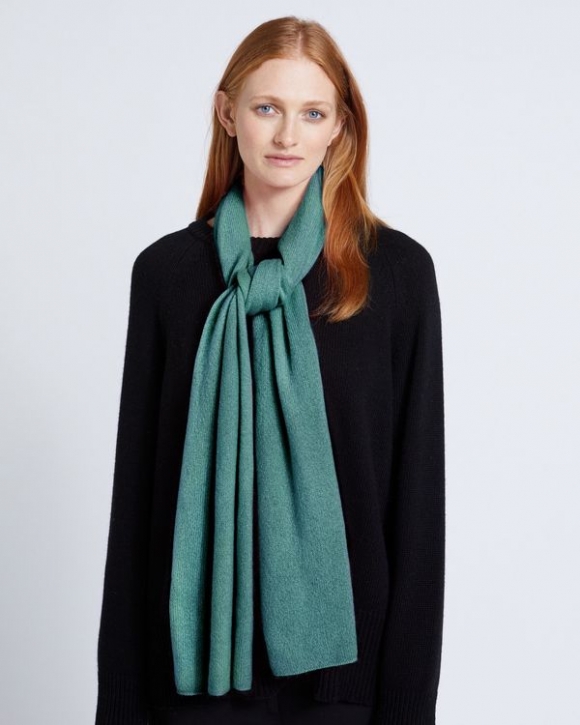 Carolyn Donnelly The Edit Green Medium Cashmere Scarf Carolyn Donnelly The Edit Green Medium Cashmere Scarf
